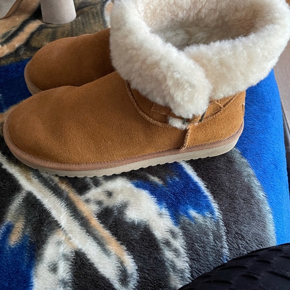KOOLABURRA BY UGG boots! - Picture 2 of 4